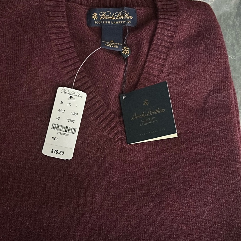 NWT Brooks Brothers burgundy M Scottish lambswool v neck sweater vest $79.50